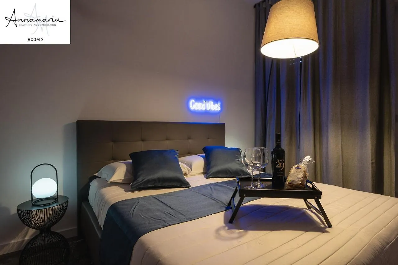 Appartement Annamaria - Central Station Charming Accommodation Bari