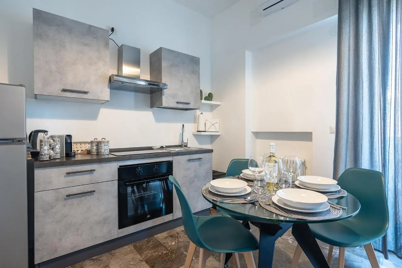 Appartement Annamaria - Central Station Charming Accommodation Bari Italie