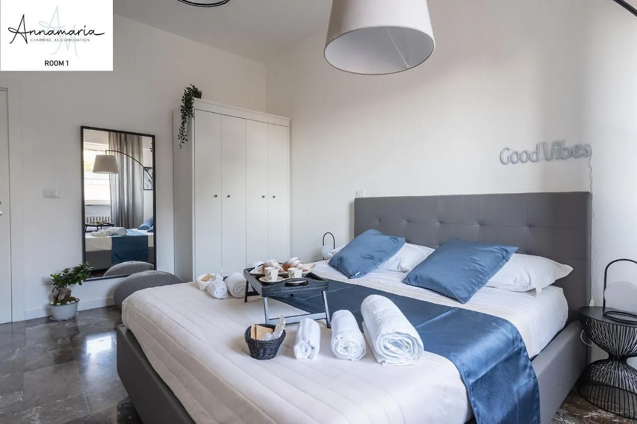 Annamaria - Central Station Charming Accommodation Bari 0*,  Italie