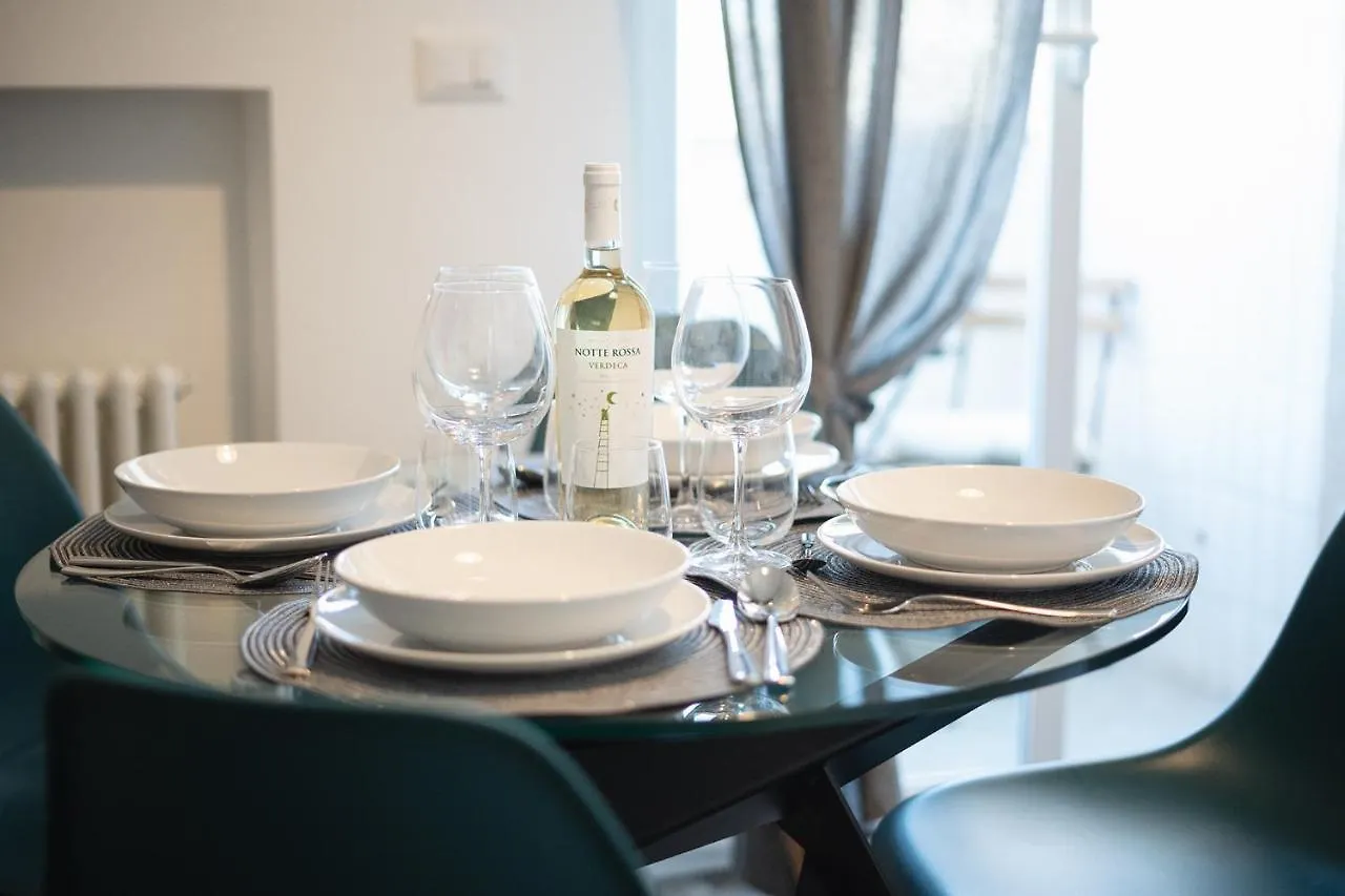 Annamaria - Central Station Charming Accommodation Bari 0*,  Italie