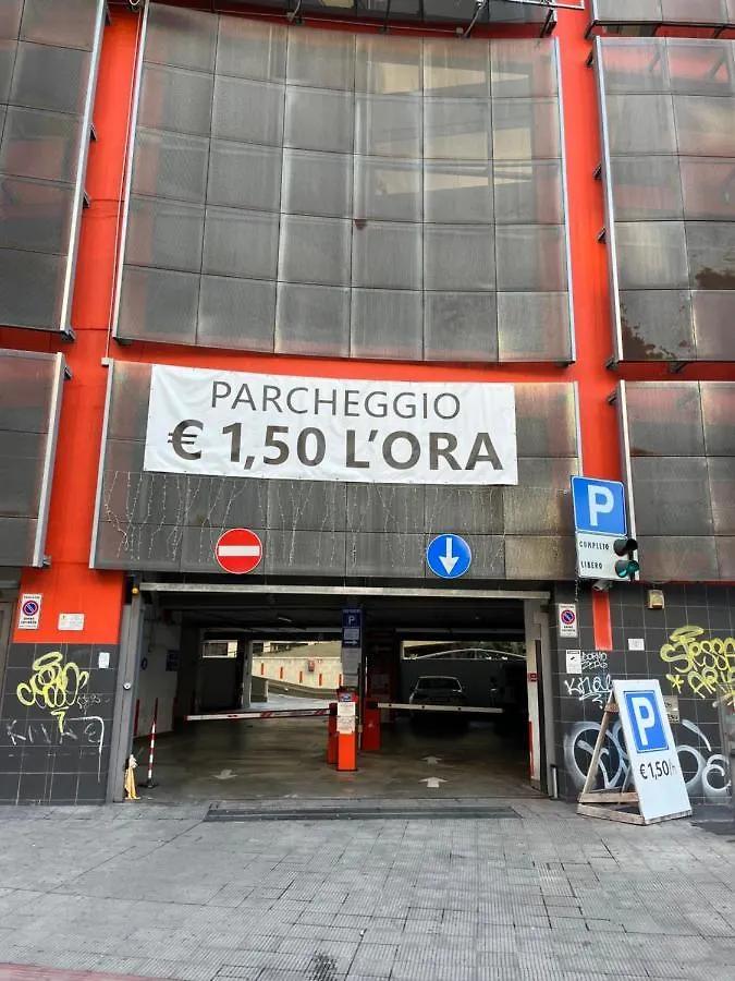 Annamaria - Central Station Charming Accommodation Bari