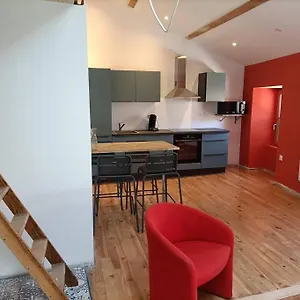 superbe-appartement-au-cur-du-village.hotels-rhonealpes.com/