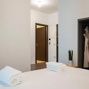 https://palazzo-del-porto.hotelitalianriviera.com