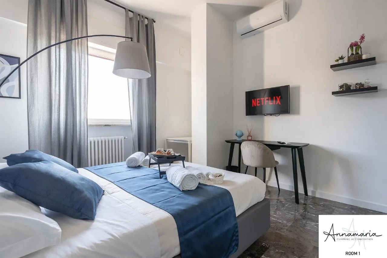 Annamaria - Central Station Charming Accommodation Bari