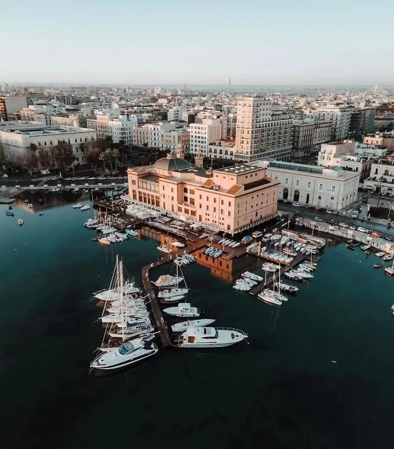 Annamaria - Central Station Charming Accommodation Bari 0*,